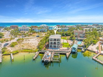 Sun Kissed | Waterfront Mansion | Boat Slips | Pool | Game Room | Beach Views #1