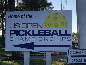 Naples loves pickleball! Great new courts at HB,
