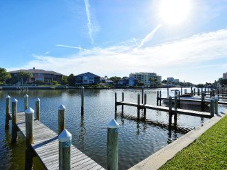 Fisherman's Cove Condo at Turtle Beach on Siesta Key - Gulf on one side, bay on the other. Free boat docks for guest use