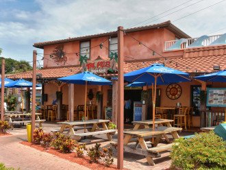 Siesta Key is loaded with all kinds of shops, restaurants, and pubs...