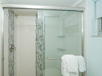 Large en suite Master Bathroom with granite countertop, modern - beautifully tiled walk-in shower