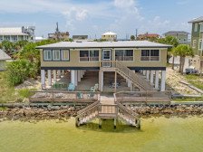 ONLY $399/NT! Amazing water front beach home with elevator for every day use!