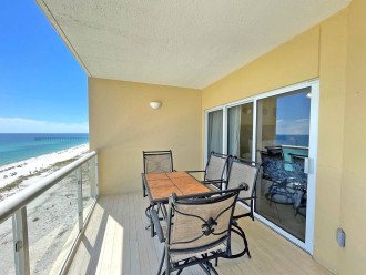 Picture perfect Gulf Views! Two swimming pools, hot tub and fitness center. #4