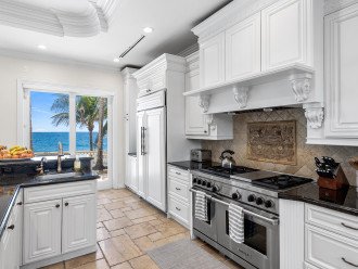 DIRECT OCEANFRONT - NEWLY REMODELED & OFFERRING DISCOUNTED RATES OVER 2023! #39