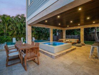 Infinity Pool & Spa, Putting Green & Golf Cart included will make your Dream #42