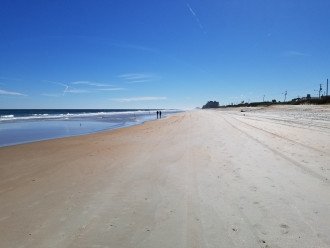 Ocean Beach at Low Tide Walking South