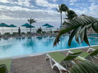 Cabana Club Beach Club included with your stay! Pool, beach, bar, food, music!