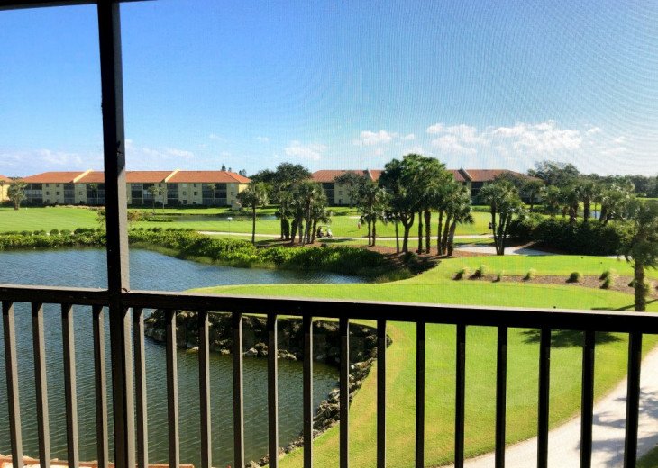 Kelly Greens Condo Totally Renovated Minutes from Fort Myers & Sanibel Beaches #1