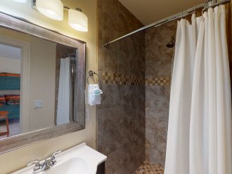 2nd Floor Custom Bunk Room Private Bath