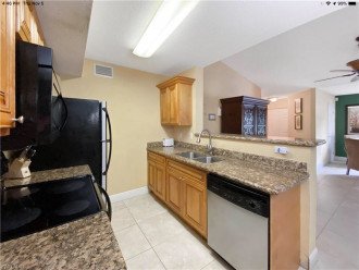 3 BR updated Condo with pools and tennis near restaurants, Discounts in Spring #1