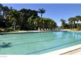 Renovated private, peaceful 1st floor condo with pool a few steps away #23